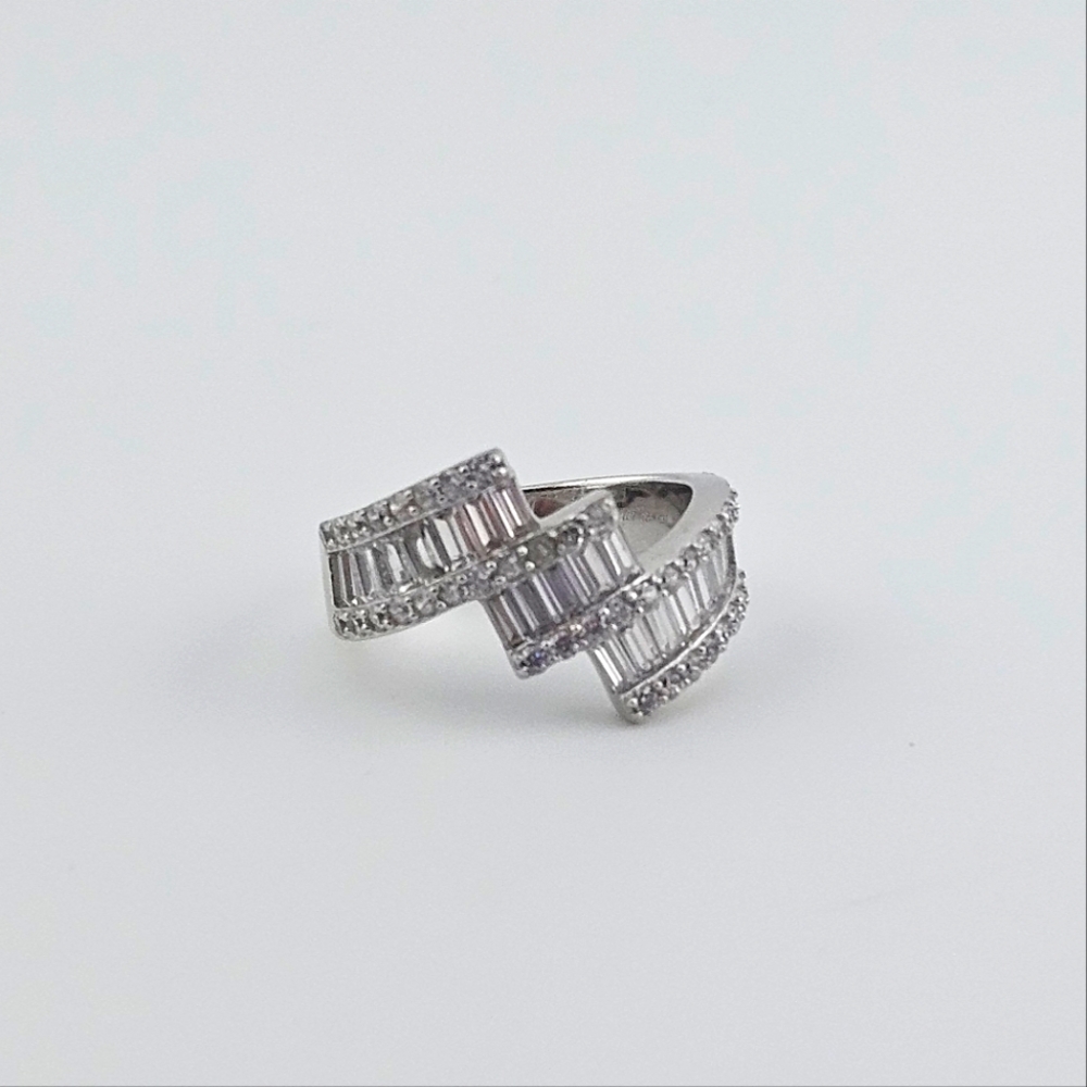 Baguette Sterling Silver CZ Ring Size 7 US - Picture 4 of 6